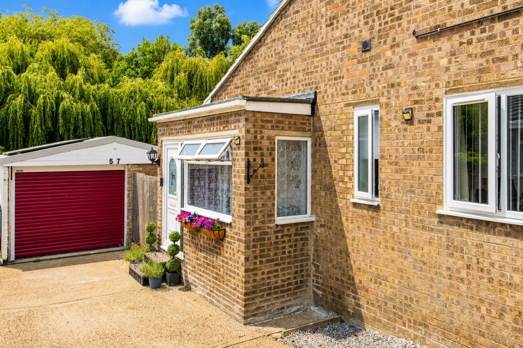Images for Hillside Crescent, Weldon, Corby EAID:oscarjamesapi BID:4