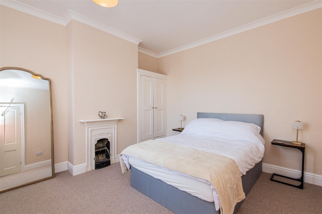 Images for Grove Street, Higham Ferrers EAID:oscarjamesapi BID:8