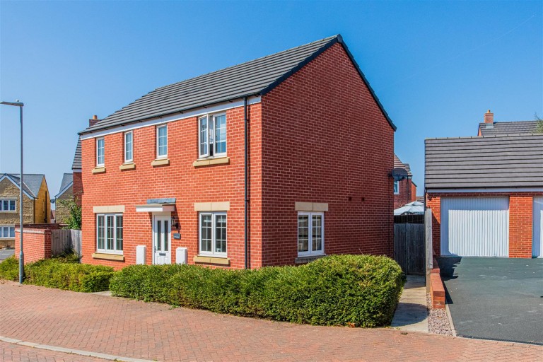 Egan Close, Weldon, Corby - EAID:oscarjamesapi, BID:4