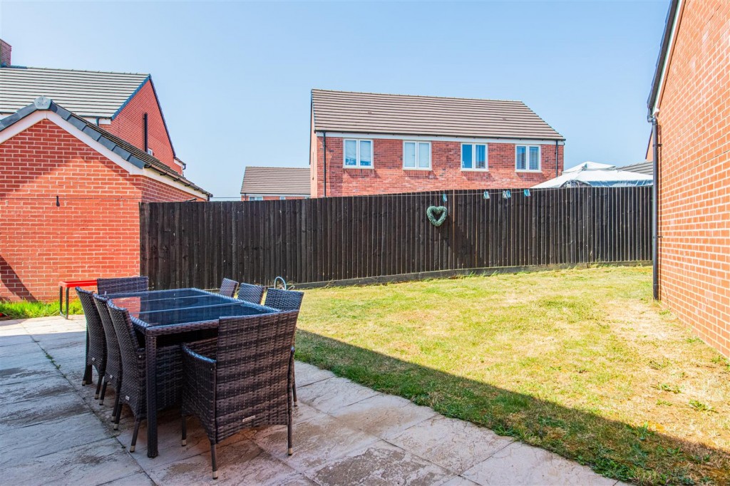 Images for Egan Close, Weldon, Corby EAID:oscarjamesapi BID:4