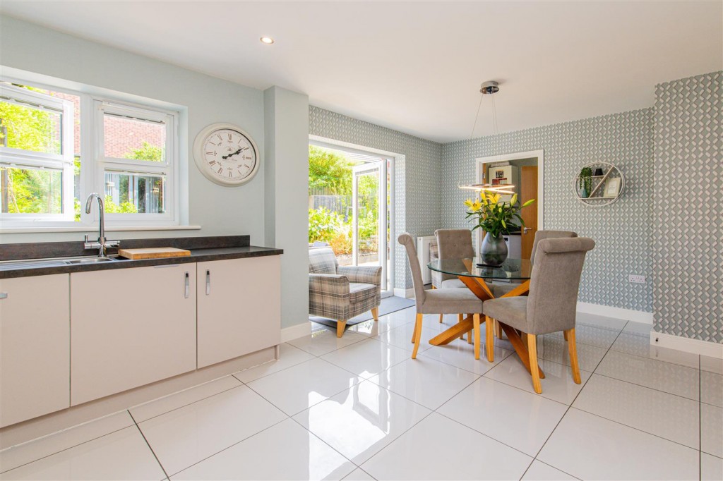 Images for Pippin Lane, Higham Ferrers EAID:oscarjamesapi BID:8
