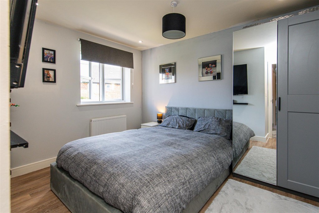Images for Pippin Lane, Higham Ferrers EAID:oscarjamesapi BID:8