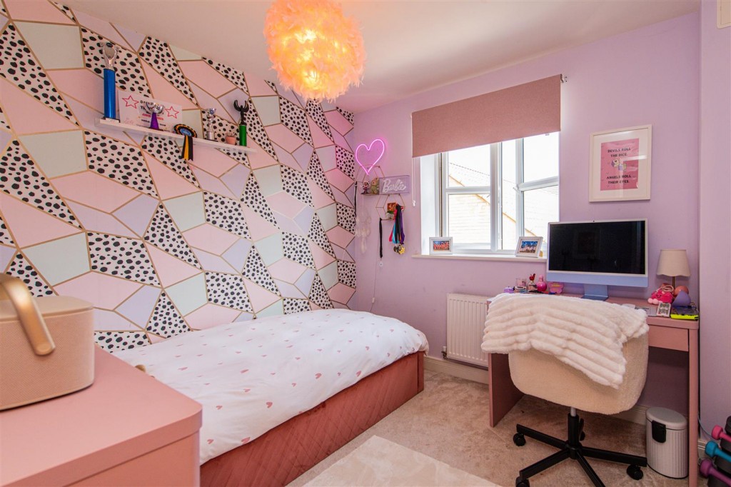 Images for Pippin Lane, Higham Ferrers EAID:oscarjamesapi BID:8
