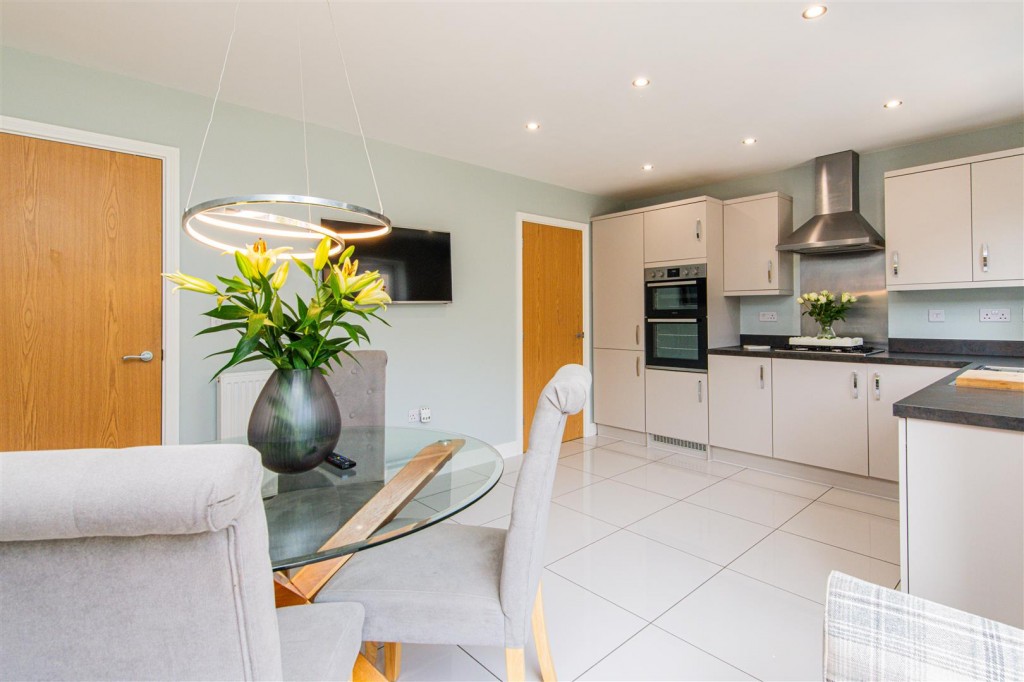 Images for Pippin Lane, Higham Ferrers EAID:oscarjamesapi BID:8