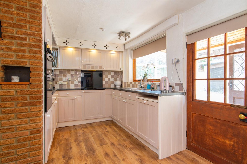 Images for West Street, Welford EAID:oscarjamesapi BID:5