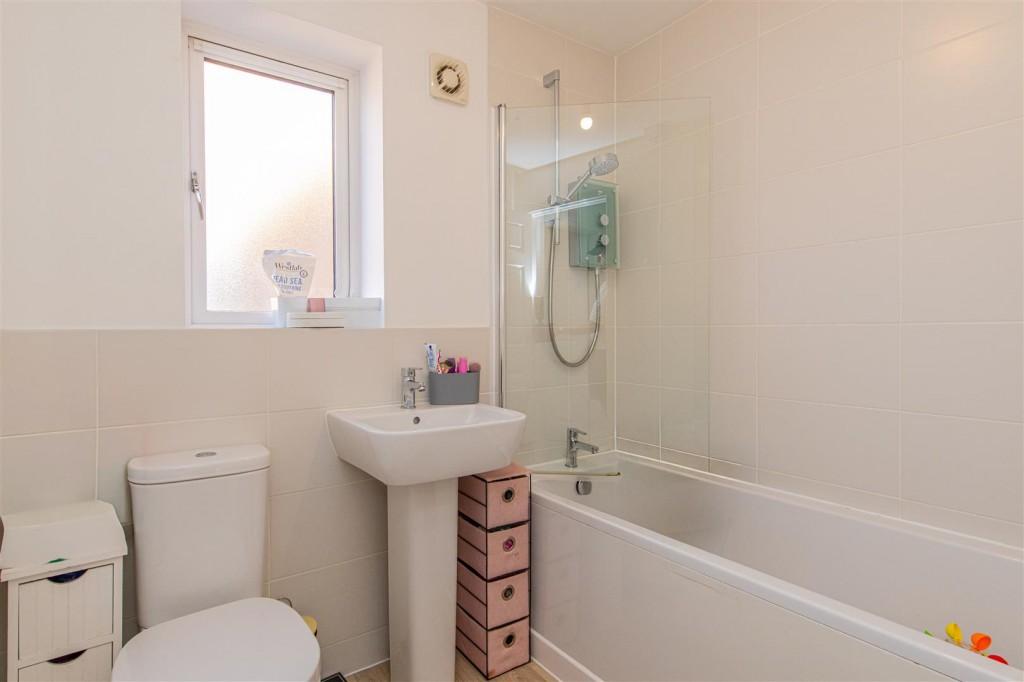 Images for Bowman Road, Weldon, Corby EAID:oscarjamesapi BID:4