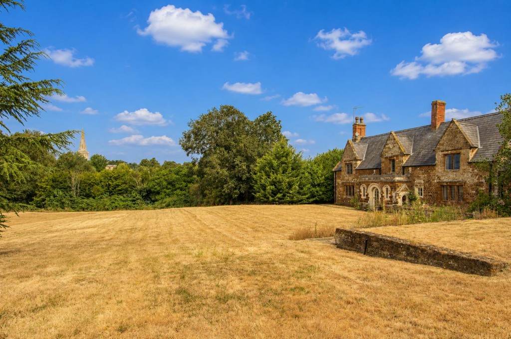 Images for Bell Hill, Finedon EAID:oscarjamesapi BID:3