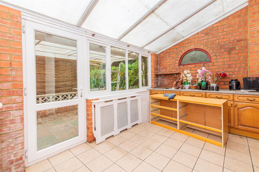 Images for Trafalgar Road, Kettering EAID:oscarjamesapi BID:2