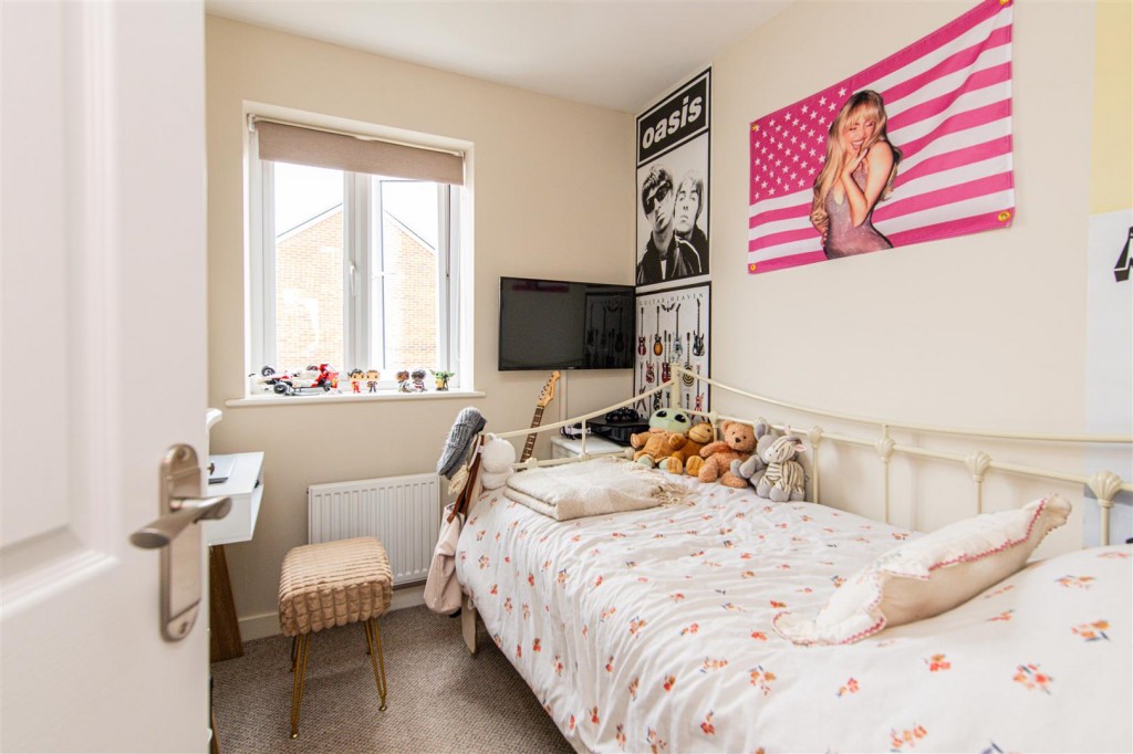 Images for Addington Road, Irthlingborough EAID:oscarjamesapi BID:8