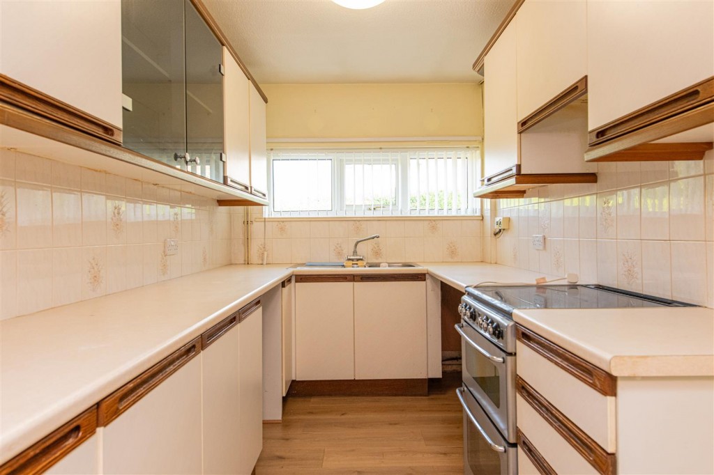 Images for Bergen Walk, Corby EAID:oscarjamesapi BID:4