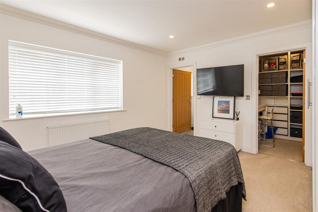 Images for Main Street, Little Harrowden, Wellingborough EAID:oscarjamesapi BID:3