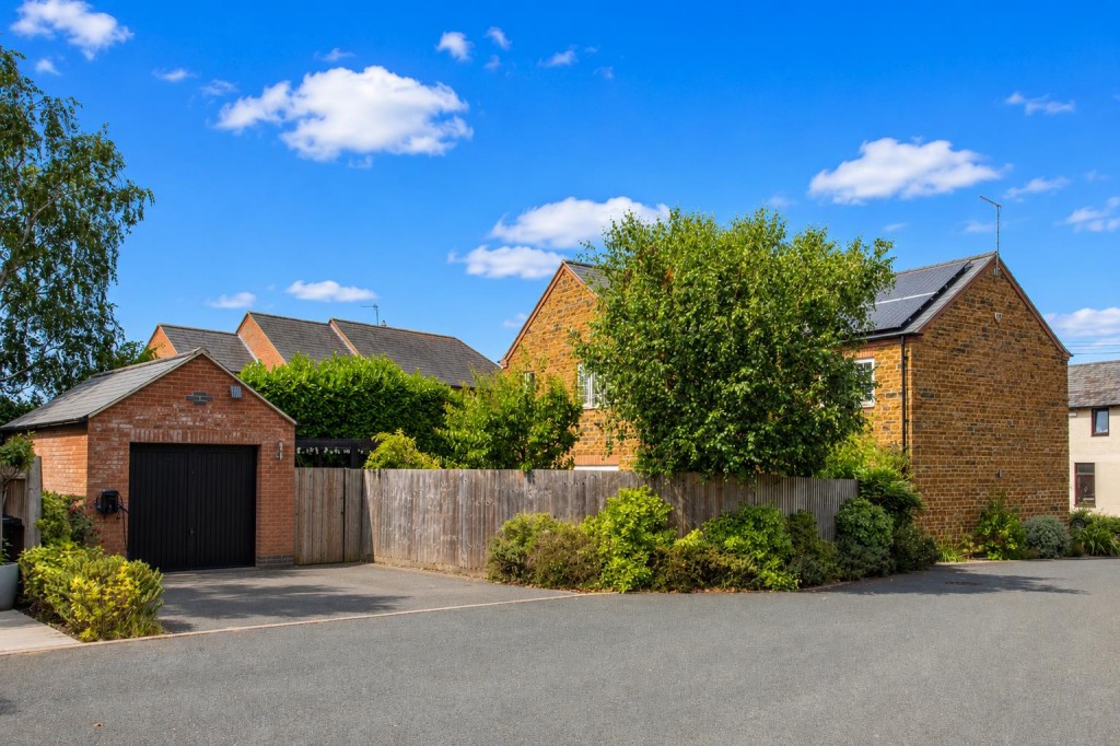 Images for Main Street, Little Harrowden, Wellingborough EAID:oscarjamesapi BID:3