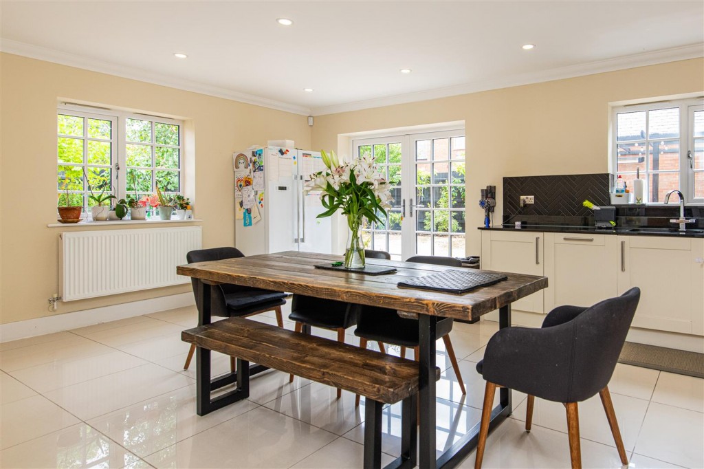Images for Main Street, Little Harrowden, Wellingborough EAID:oscarjamesapi BID:3