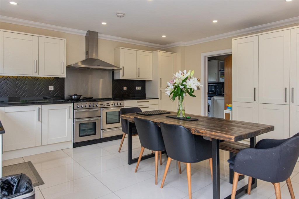 Images for Main Street, Little Harrowden, Wellingborough EAID:oscarjamesapi BID:3