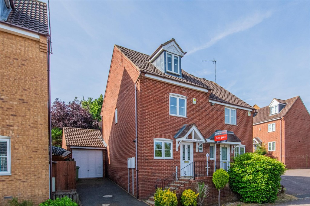 Images for Hunt Close, Wellingborough EAID:oscarjamesapi BID:6