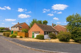 Images for Oakfield Close, Great Glen