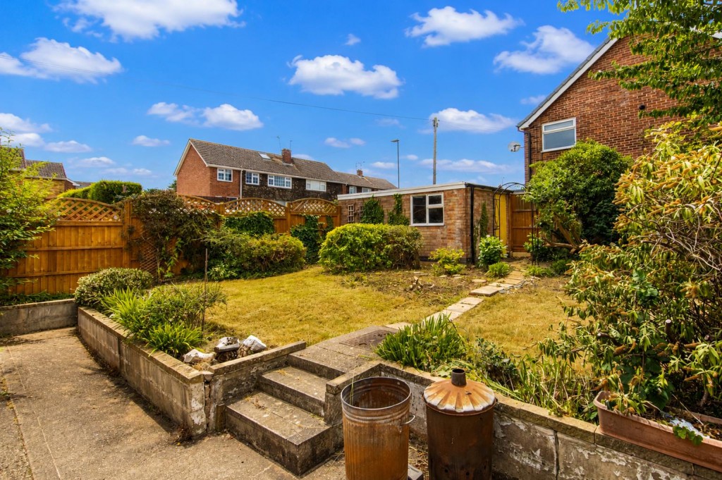 Images for Oakfield Close, Great Glen EAID:oscarjamesapi BID:5