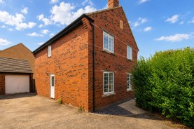 Images for Woodford Road, Burton Latimer