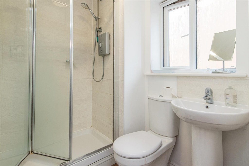Images for Woodford Road, Burton Latimer EAID:oscarjamesapi BID:3