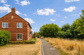 Images for Woodford Road, Burton Latimer