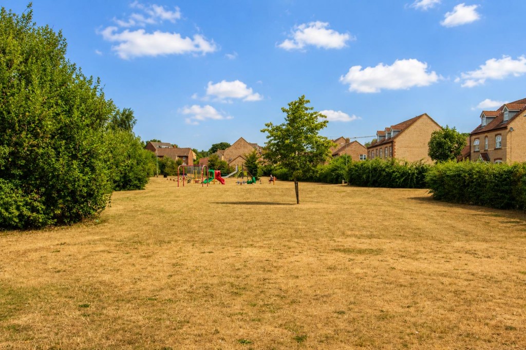 Images for Woodford Road, Burton Latimer EAID:oscarjamesapi BID:3