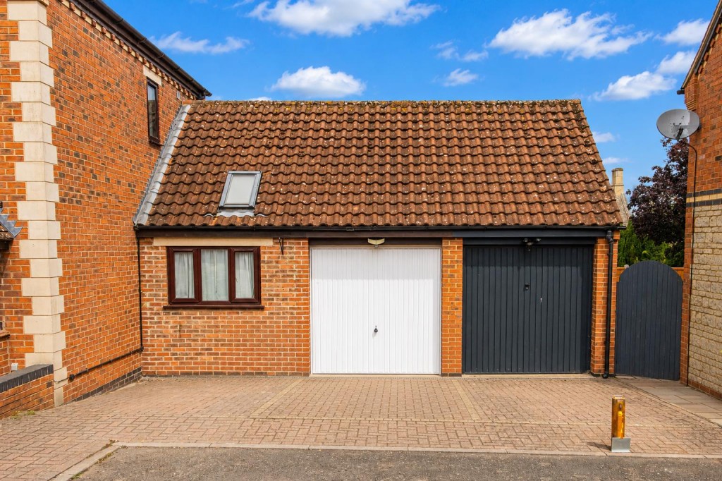 Images for Manor Court, Middleton, Market Harborough EAID:oscarjamesapi BID:4