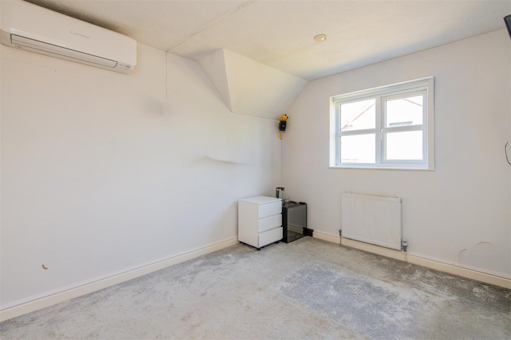 Images for Main Street, Mowsley EAID:oscarjamesapi BID:5