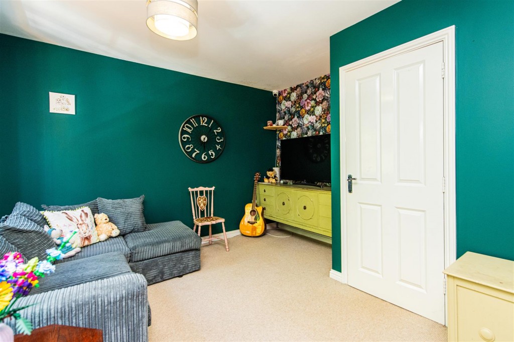 Images for Midland Road, Higham Ferrers, Rushden EAID:oscarjamesapi BID:2