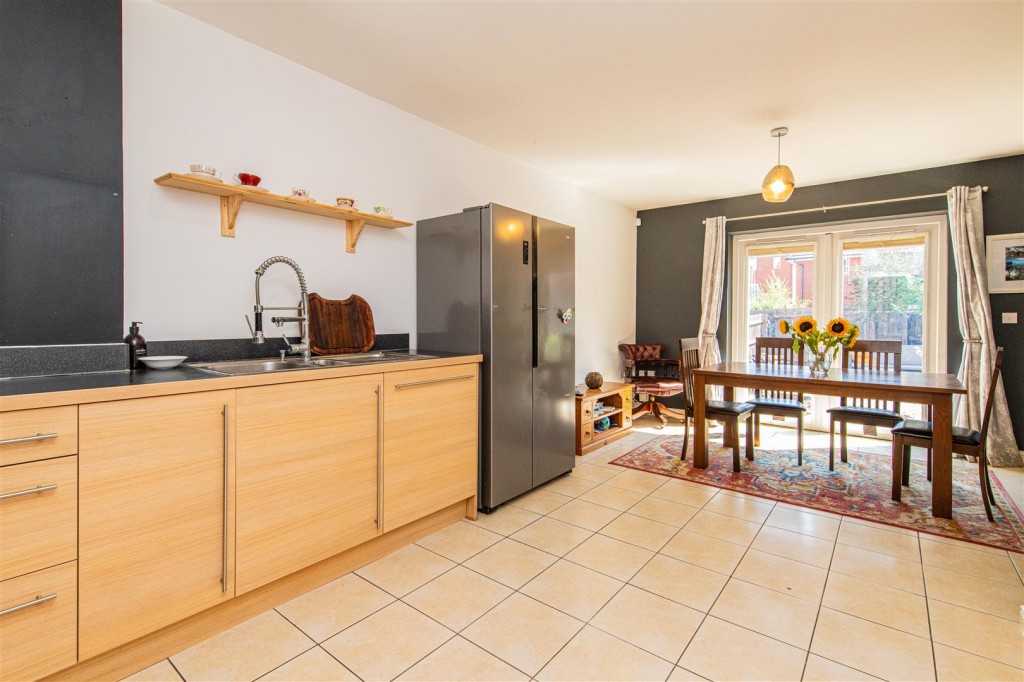Images for Midland Road, Higham Ferrers, Rushden EAID:oscarjamesapi BID:2
