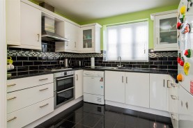 Images for Chequers Close, Corby