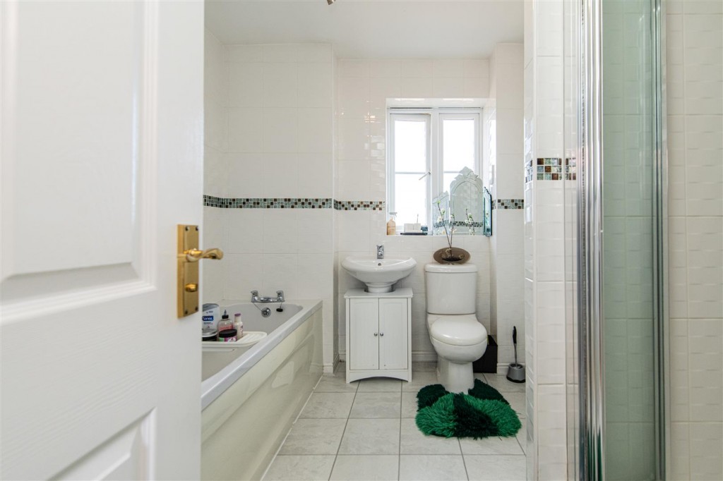 Images for Chequers Close, Corby EAID:oscarjamesapi BID:4