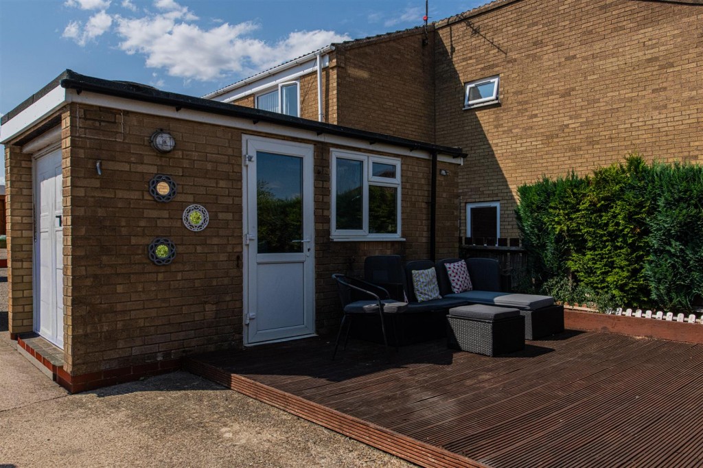 Images for Browning Walk, Corby EAID:oscarjamesapi BID:4
