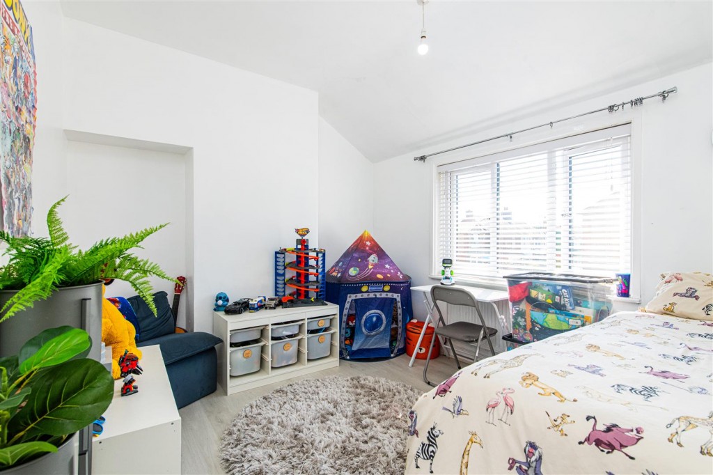Images for Leys Gardens, Wellingborough EAID:oscarjamesapi BID:2