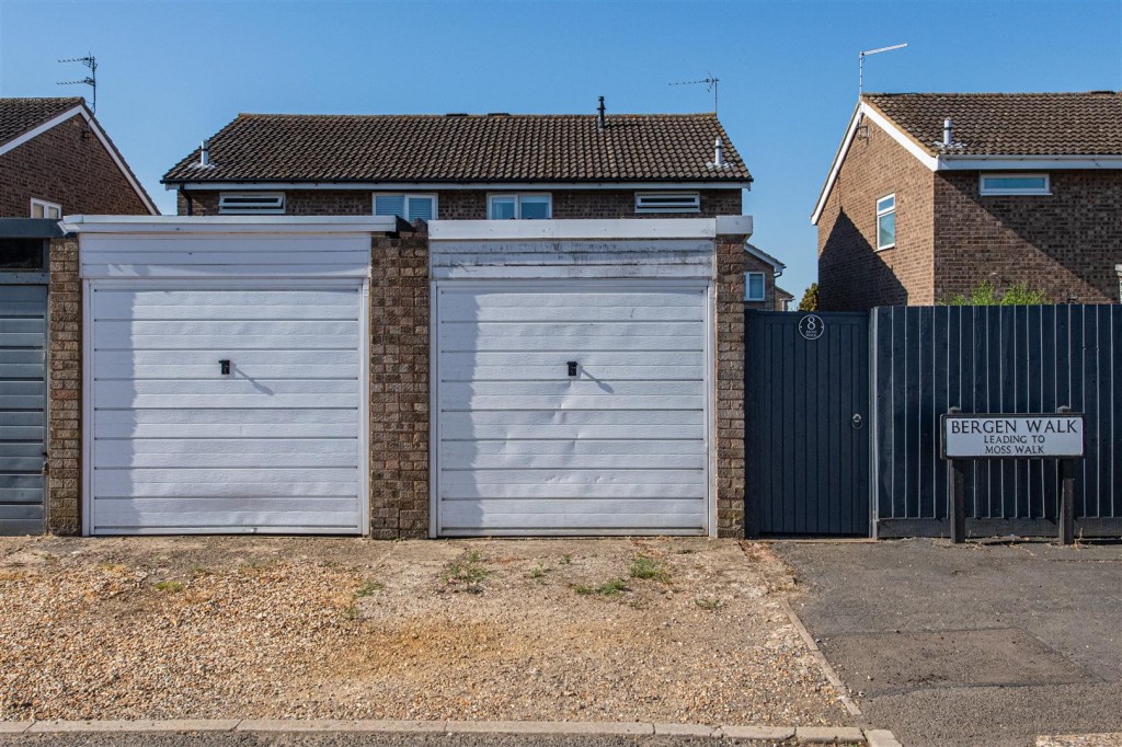 Images for Moss Walk, Corby EAID:oscarjamesapi BID:4