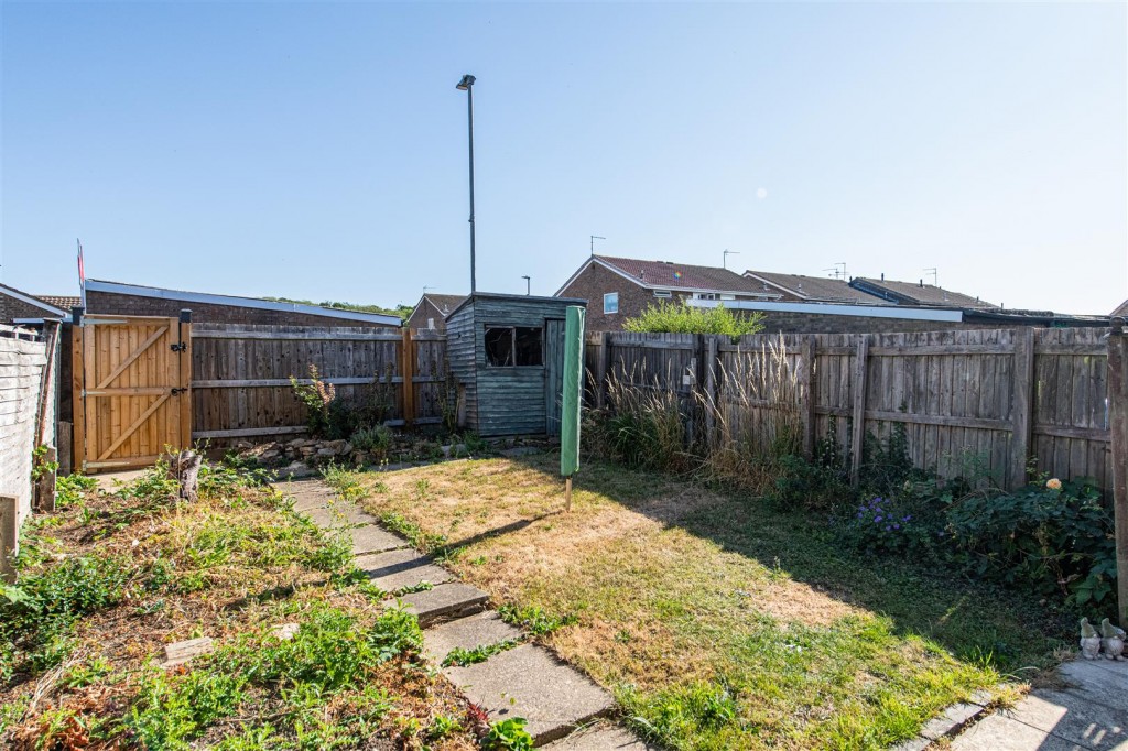 Images for Moss Walk, Corby EAID:oscarjamesapi BID:4