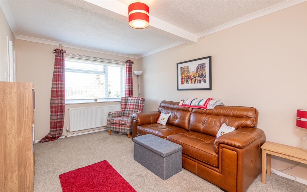Images for Moss Walk, Corby EAID:oscarjamesapi BID:4