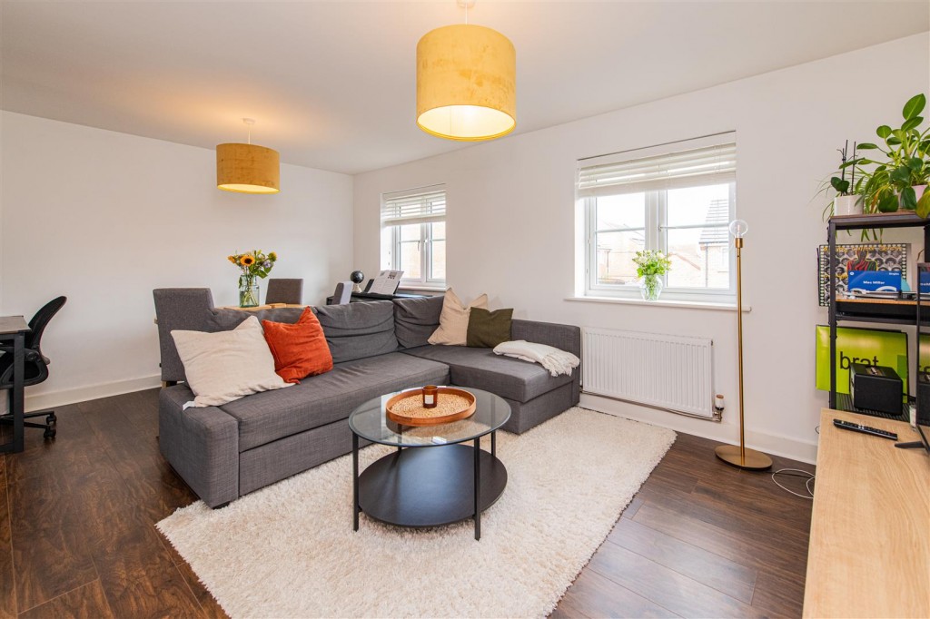 Images for Livingstone Road, Corby EAID:oscarjamesapi BID:4