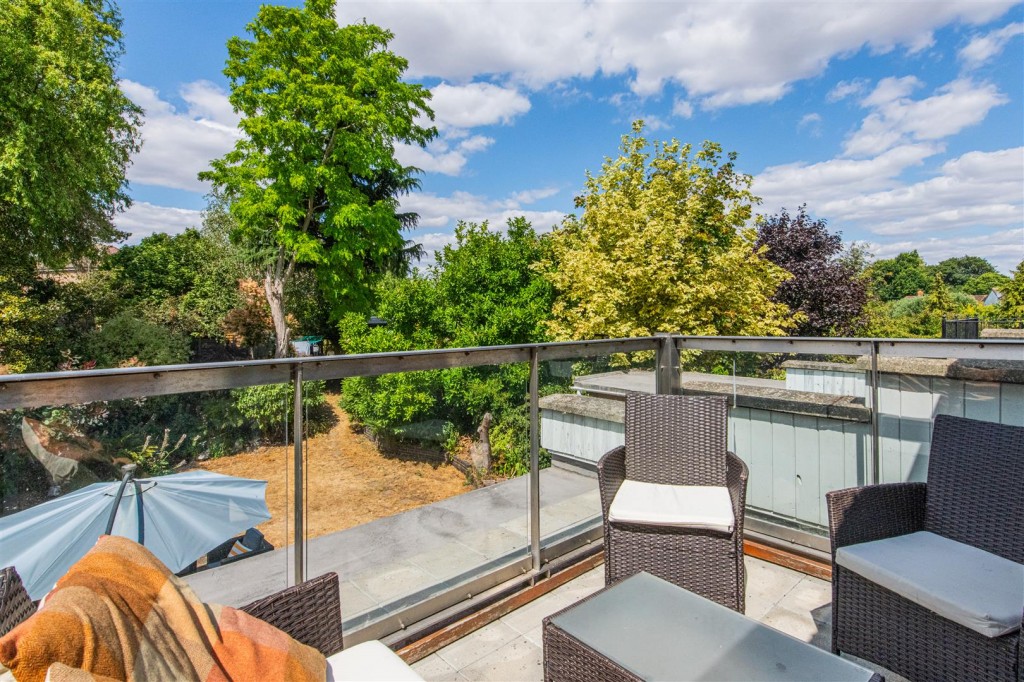 Images for Paradise Lane, Kettering EAID:oscarjamesapi BID:2