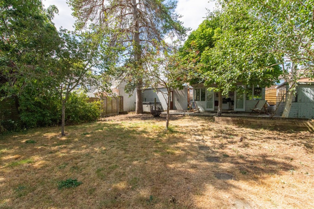 Images for Paradise Lane, Kettering EAID:oscarjamesapi BID:2