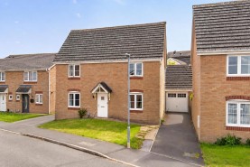 Images for Magpie Close, Corby