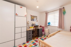 Images for Knollys Meadow, Wellingborough