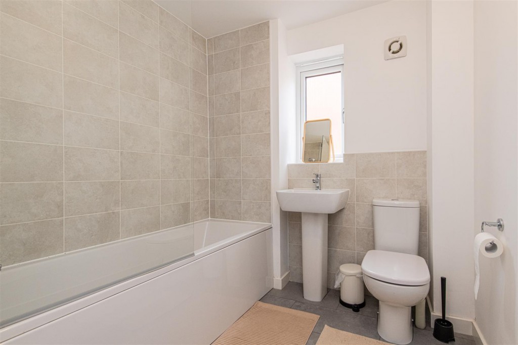 Images for Knollys Meadow, Wellingborough EAID:oscarjamesapi BID:6