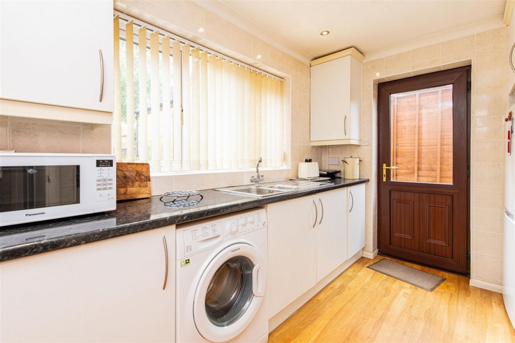 Images for Grosvenor Way, Barton Seagrave EAID:oscarjamesapi BID:3