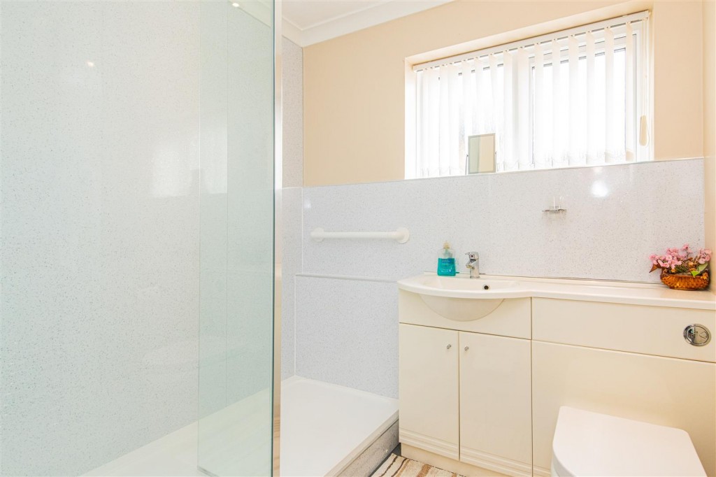 Images for Grosvenor Way, Barton Seagrave EAID:oscarjamesapi BID:3