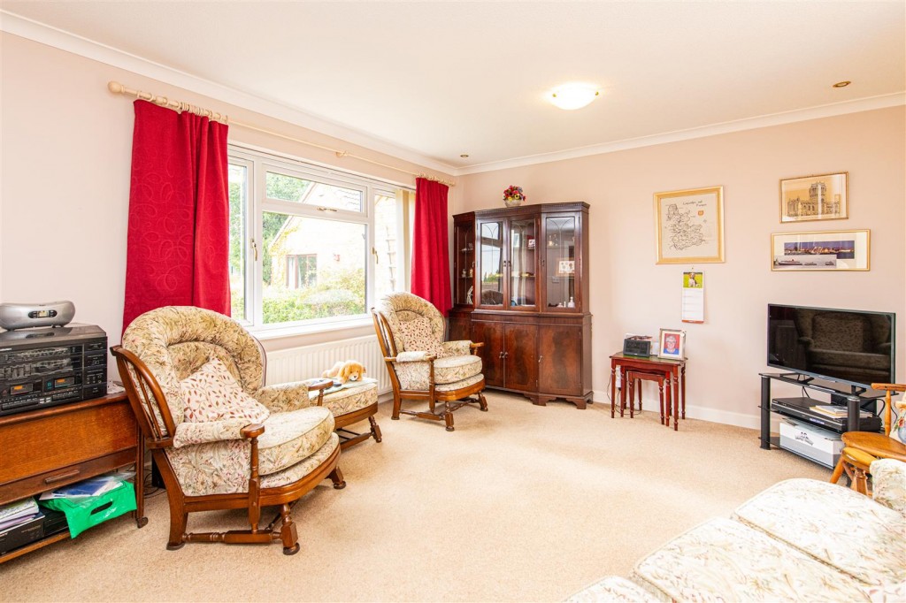 Images for Grosvenor Way, Barton Seagrave EAID:oscarjamesapi BID:3