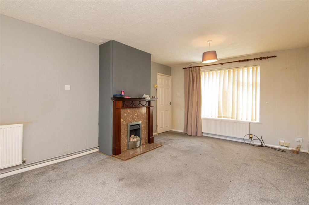 Images for Chesil Walk, Corby EAID:oscarjamesapi BID:4