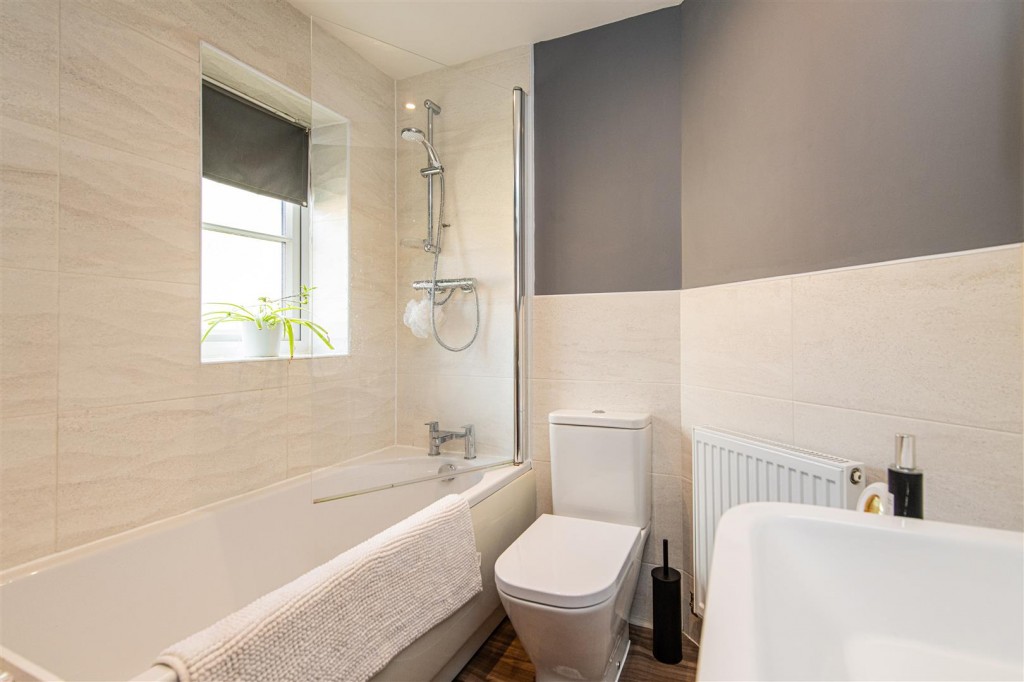 Images for Thompson Way, Rothwell EAID:oscarjamesapi BID:2